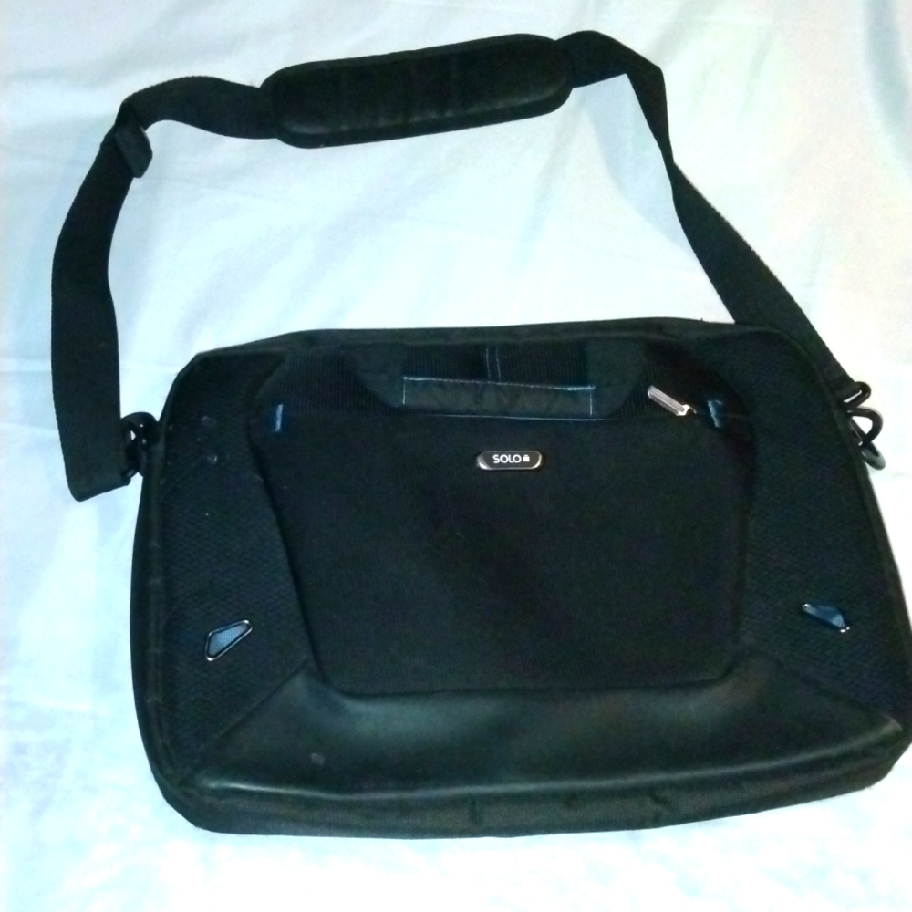 Solo Laptop Case